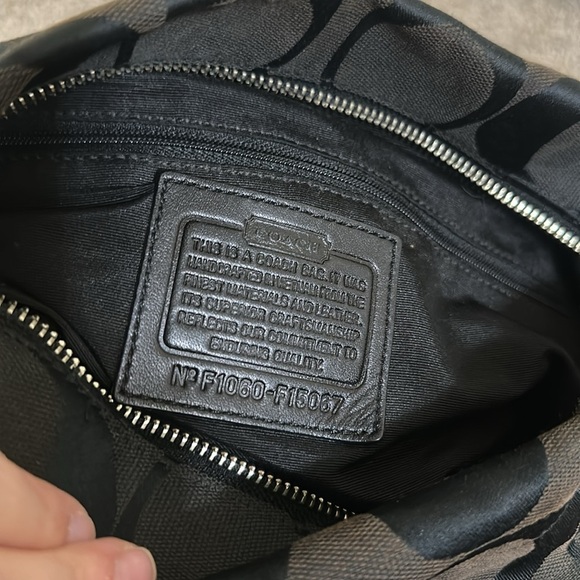 Y2K Coach Hobo Signature Black Logo Crossbody Satchel F1060-F15067 - Picture 9 of 11